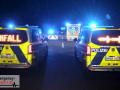Schwerer Unfall: PKW überschlug sich nach Kollision und blieb au Schwerer Unfall: PKW überschlug sich nach Kollision und blieb au
