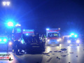 Schwerer Unfall: PKW überschlug sich nach Kollision und blieb au Schwerer Unfall: PKW überschlug sich nach Kollision und blieb au