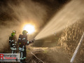 02.03.2021  - Neuss brennender Holzstapel