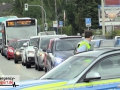 Schwerer Unfall: VW Käfer fuhr auf einen Mercedes Geländewagen a Schwerer Unfall: VW Käfer fuhr auf einen Mercedes Geländewagen a