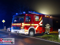09.11.2025_Dormagen_schwerer_Verkehrsunfall_PKW_gegen_Baum_lebensgefahr 09.11.2025_Dormagen_schwerer_Verkehrsunfall_PKW_gegen_Baum_lebensgefahr