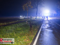 09.11.2025_Dormagen_schwerer_Verkehrsunfall_PKW_gegen_Baum_lebensgefahr