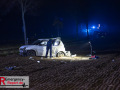 09.11.2025_Dormagen_schwerer_Verkehrsunfall_PKW_gegen_Baum_lebensgefahr 09.11.2025_Dormagen_schwerer_Verkehrsunfall_PKW_gegen_Baum_lebensgefahr