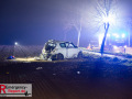 09.11.2025_Dormagen_schwerer_Verkehrsunfall_PKW_gegen_Baum_lebensgefahr