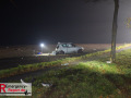 09.11.2025_Dormagen_schwerer_Verkehrsunfall_PKW_gegen_Baum_lebensgefahr