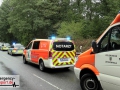 Schwerer Frontalunfall zwischen Kleintransporter und Auto: 4 Per