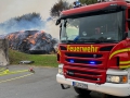 Gelsenkirchen: 800 Strohballen in Vollbrand