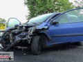 Schwerer Unfall zwischen 2 Autos - Fahrerin schwer verletzt - Ku