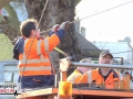 Unter Strom in Mülheim/Ruhr: LKW bleibt unter Brücke in Oberleit
