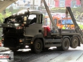 Unter Strom in Mülheim/Ruhr: LKW bleibt unter Brücke in Oberleit
