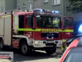 Motorroller brannte vor einem Mehrfamilienhaus in voller Ausdehn