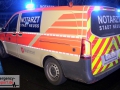 Schwerer Unfall: Auto krachte gegen einen Baum - Fahrer erlitt s