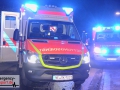 Schwerer Unfall: Auto krachte gegen einen Baum - Fahrer erlitt s