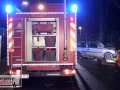 Schwerer Unfall: Auto krachte gegen einen Baum - Fahrer erlitt s