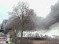 Großeinsatz: Lagerhalle im Vollbrand mit massiver Rauchentwicklu