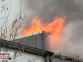 Großeinsatz: Lagerhalle im Vollbrand mit massiver Rauchentwicklu