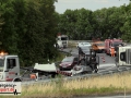 Schwerer LKW-Unfall im Autobahndreieck Neuss-Süd - Vollsperrung