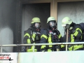 Balkonbrand im 1. OG eines Mehrfamilienhauses - Feuerwehr verhin