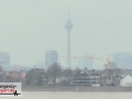 Aktuelle Bilder vom Rhein-Hochwasser - Überflutete Krananlagen i