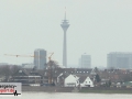 Aktuelle Bilder vom Rhein-Hochwasser - Überflutete Krananlagen i
