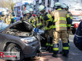 20.01.2026_Neuss_Frontalunfall_PKW_gegen_LKW_eingeklemmt_lebensgefahr