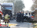 20.01.2026_Neuss_Frontalunfall_PKW_gegen_LKW_eingeklemmt_lebensgefahr